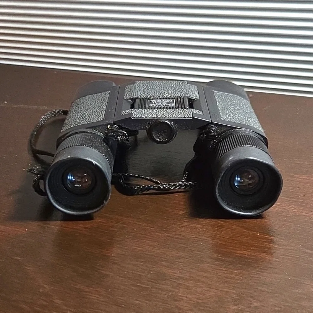 Bushnell 8x20 Folding Roof Prism Binocular